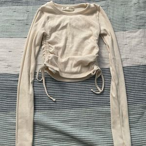 Pull & Bear runched sides long sleeve crop top